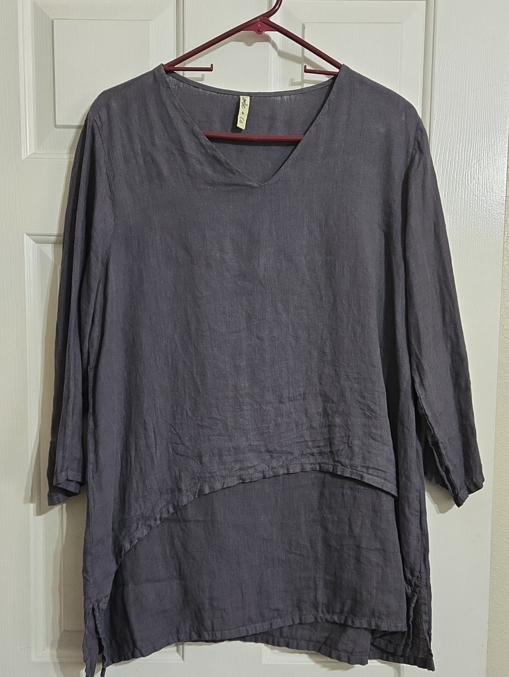 Lightweight Linen Charcoal V-Neck Asymmetric Tunic